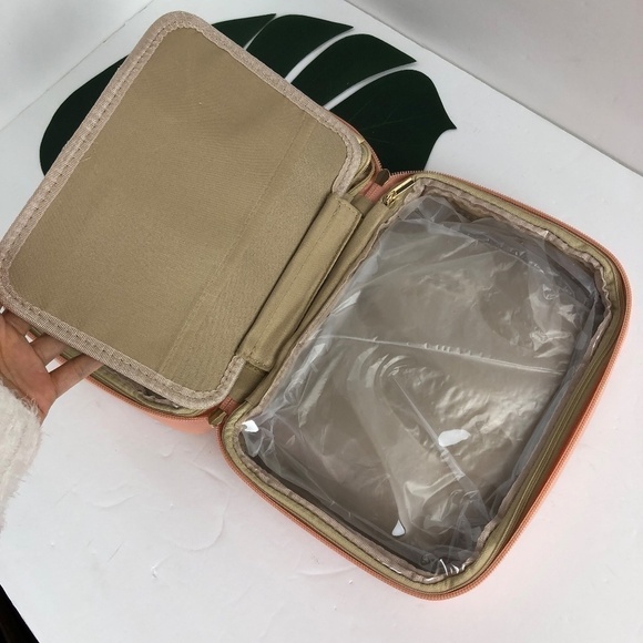 NWT travel makeup bag peach pink - Picture 7 of 9